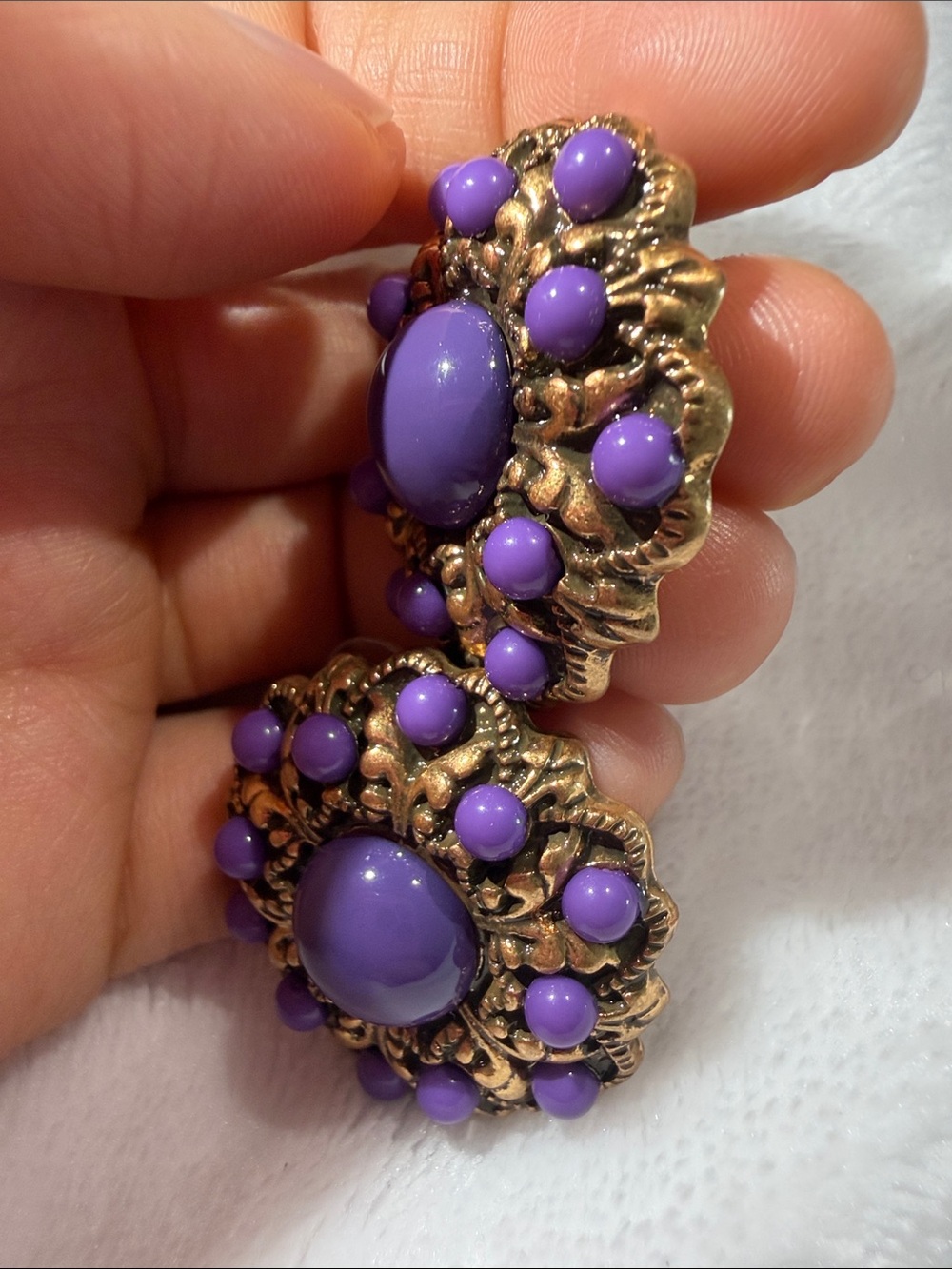 Gold-Tone Filigree Brooch Pair with Purple Cabochons - Picture 3 of 5